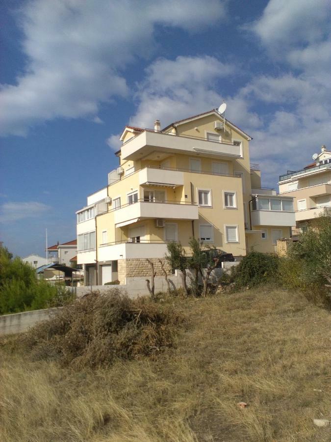 Apartament M & E Vodice Eksteriør bilde