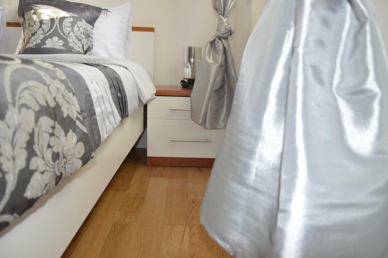 Apartament M & E Vodice Eksteriør bilde