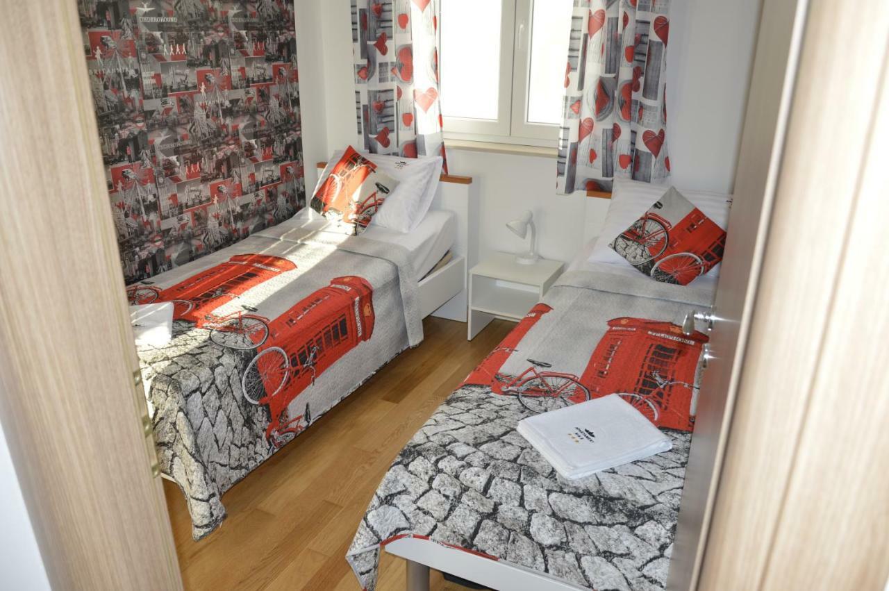 Apartament M & E Vodice Eksteriør bilde