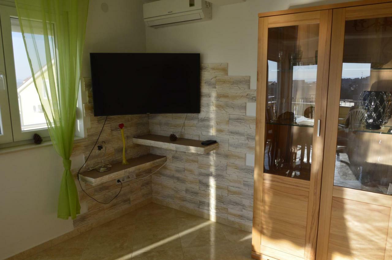 Apartament M & E Vodice Eksteriør bilde